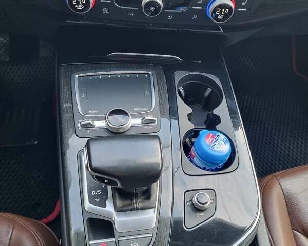 Черный Ауди Ку 7, объемом двигателя 2.97 л и пробегом 150 тыс. км за 38500 $, фото 33 на Automoto.ua