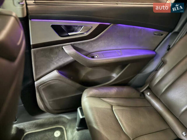 Черный Ауди Ку 7, объемом двигателя 3 л и пробегом 249 тыс. км за 28000 $, фото 34 на Automoto.ua