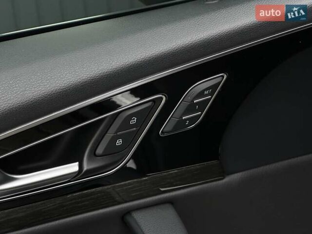 Черный Ауди Ку 7, объемом двигателя 3 л и пробегом 211 тыс. км за 26900 $, фото 31 на Automoto.ua