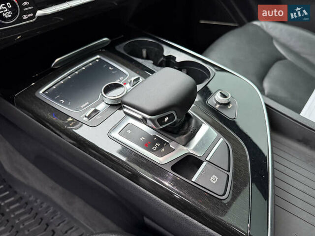 Черный Ауди Ку 7, объемом двигателя 3 л и пробегом 278 тыс. км за 20999 $, фото 34 на Automoto.ua