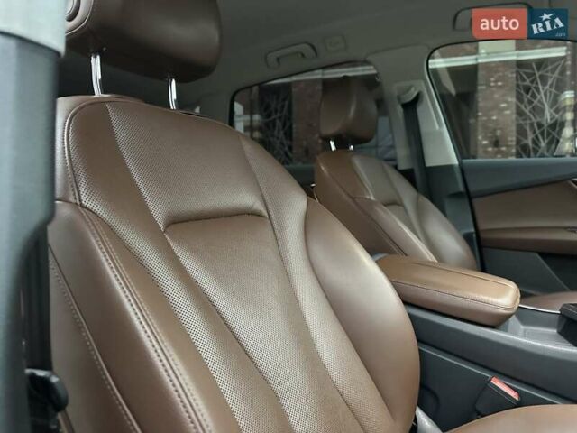 Черный Ауди Ку 7, объемом двигателя 3 л и пробегом 247 тыс. км за 28750 $, фото 70 на Automoto.ua