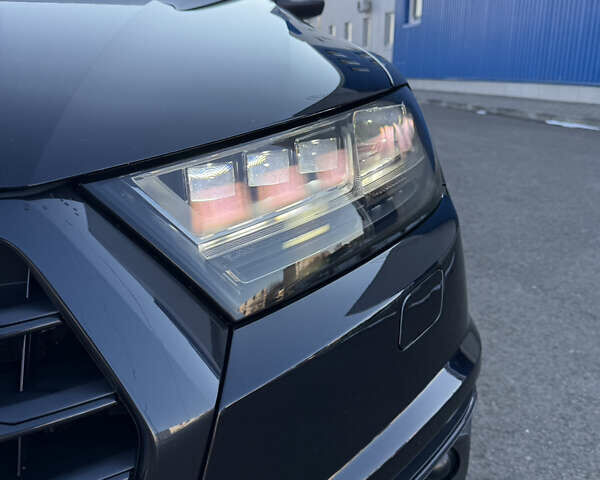 Чорний Ауді Ку 7, об'ємом двигуна 3 л та пробігом 178 тис. км за 48500 $, фото 7 на Automoto.ua