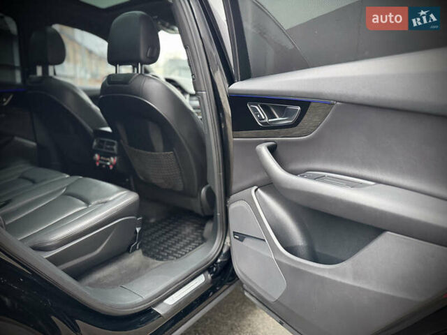 Черный Ауди Ку 7, объемом двигателя 3 л и пробегом 182 тыс. км за 28800 $, фото 50 на Automoto.ua