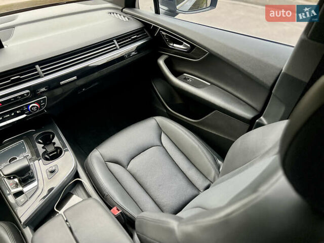 Ауди Ку 7 2016 в Ровно на Automoto.ua Черный Ауди Ку 7, объемом двигателя 3 л и пробегом 205 тыс. км за 21999 $, фото 14 на Automoto.ua