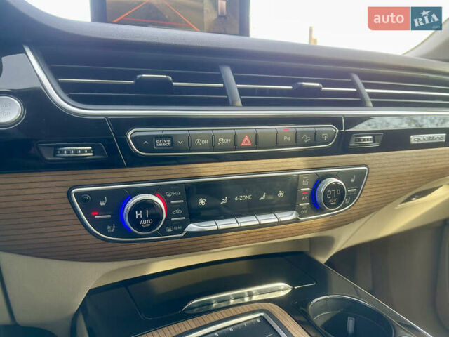 Чорний Ауді Ку 7, об'ємом двигуна 3 л та пробігом 207 тис. км за 23900 $, фото 29 на Automoto.ua