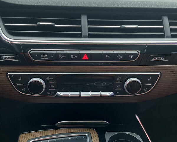 Черный Ауди Ку 7, объемом двигателя 3 л и пробегом 223 тыс. км за 28500 $, фото 46 на Automoto.ua