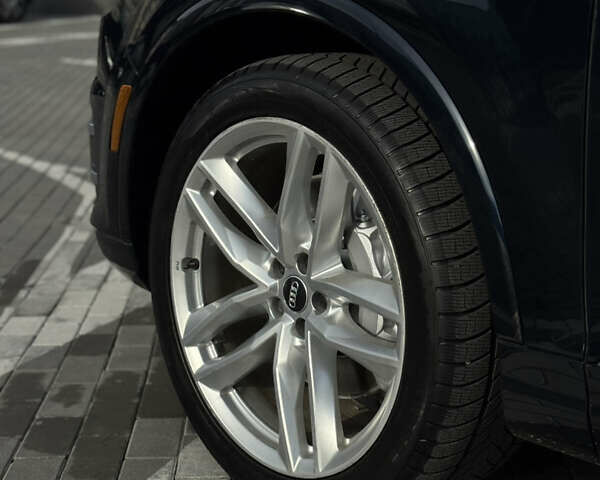 Черный Ауди Ку 7, объемом двигателя 3 л и пробегом 250 тыс. км за 27500 $, фото 3 на Automoto.ua