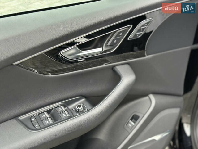 Чорний Ауді Ку 7, об'ємом двигуна 3 л та пробігом 200 тис. км за 23000 $, фото 7 на Automoto.ua