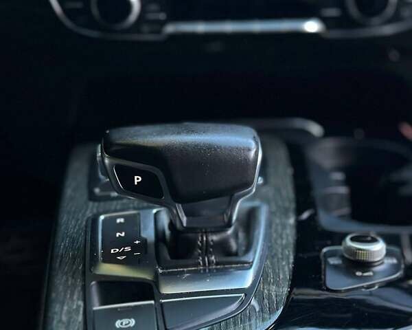 Ауди Ку 7 2016 в Львове на Automoto.ua Черный Ауди Ку 7, объемом двигателя 3 л и пробегом 189 тыс. км за 30000 $, фото 12 на Automoto.ua