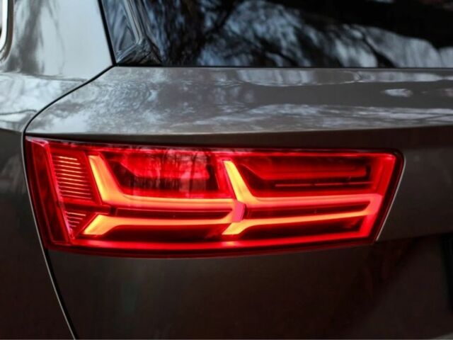 Чорний Ауді Ку 7, об'ємом двигуна 3 л та пробігом 111 тис. км за 16200 $, фото 5 на Automoto.ua