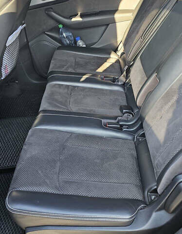 Ауди Ку 7 2016 в Киеве на Automoto.ua Черный Ауди Ку 7, объемом двигателя 2.97 л и пробегом 244 тыс. км за 35500 $, фото 28 на Automoto.ua