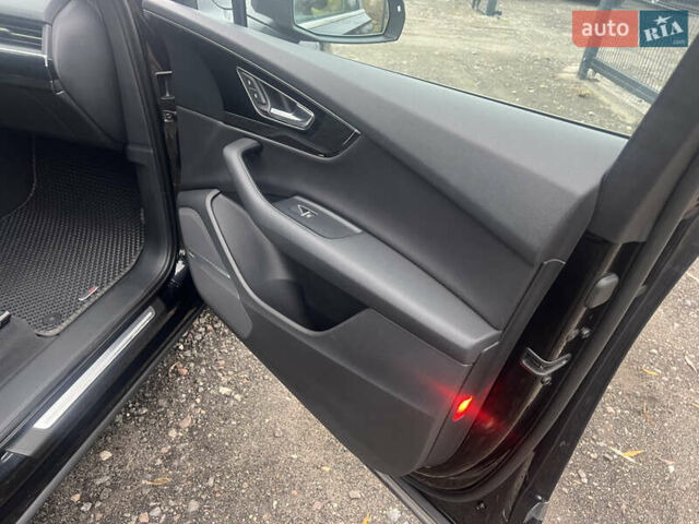 Чорний Ауді Ку 7, об'ємом двигуна 3 л та пробігом 152 тис. км за 24500 $, фото 26 на Automoto.ua