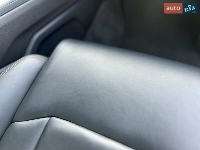 Ауді Ку 7 2016 у Хмельницькому на Automoto.ua Чорний Ауді Ку 7, об'ємом двигуна 2.97 л та пробігом 233 тис. км за 31900 $, фото 98 на Automoto.ua