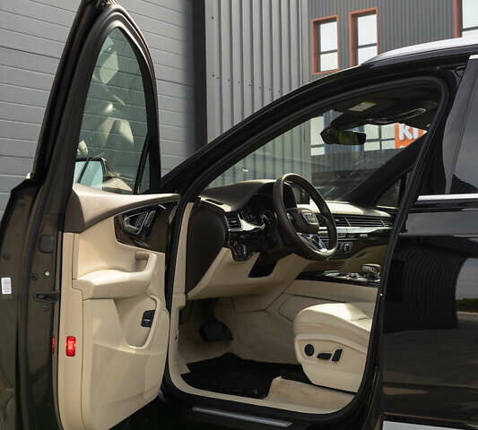 Чорний Ауді Ку 7, об'ємом двигуна 3 л та пробігом 151 тис. км за 22000 $, фото 60 на Automoto.ua