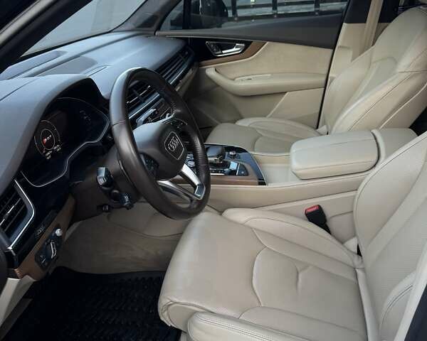 Черный Ауди Ку 7, объемом двигателя 3 л и пробегом 150 тыс. км за 33500 $, фото 2 на Automoto.ua