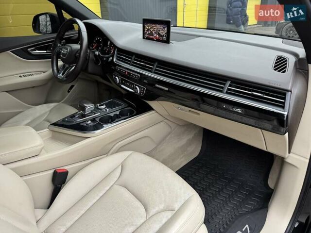 Черный Ауди Ку 7, объемом двигателя 3 л и пробегом 124 тыс. км за 30800 $, фото 15 на Automoto.ua