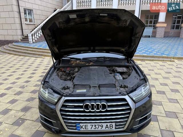 Черный Ауди Ку 7, объемом двигателя 3 л и пробегом 220 тыс. км за 21000 $, фото 1 на Automoto.ua