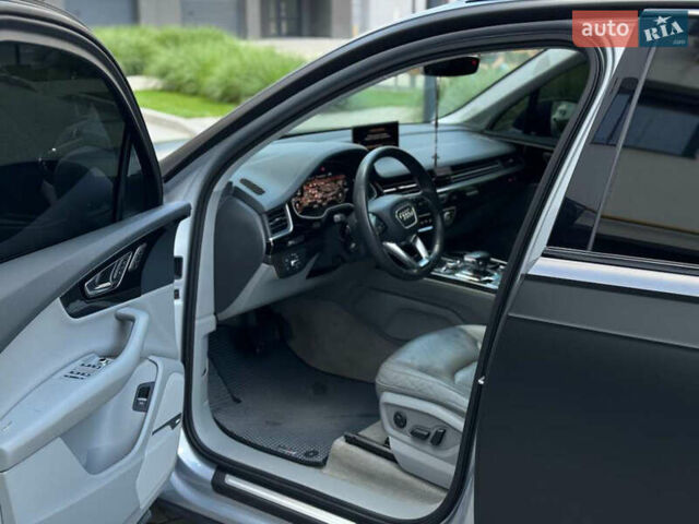 Черный Ауди Ку 7, объемом двигателя 3 л и пробегом 167 тыс. км за 28000 $, фото 18 на Automoto.ua