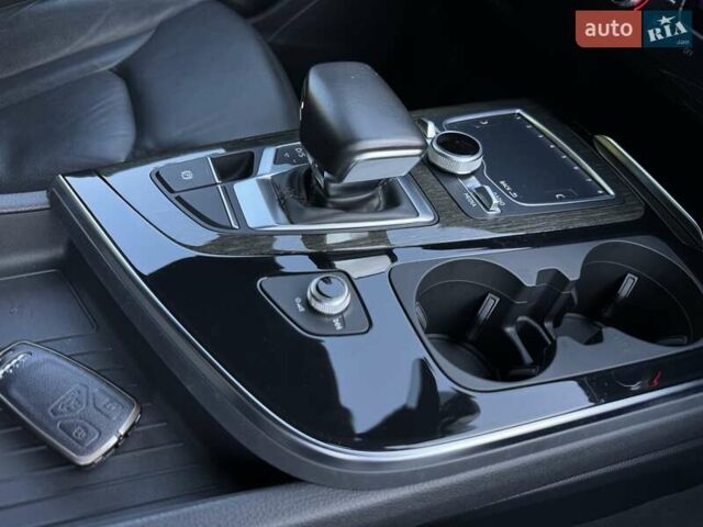 Чорний Ауді Ку 7, об'ємом двигуна 3 л та пробігом 87 тис. км за 41000 $, фото 11 на Automoto.ua