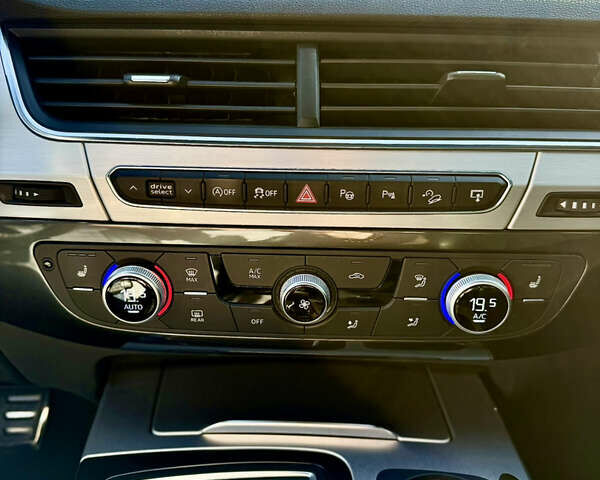 Чорний Ауді Ку 7, об'ємом двигуна 2.97 л та пробігом 154 тис. км за 37700 $, фото 12 на Automoto.ua