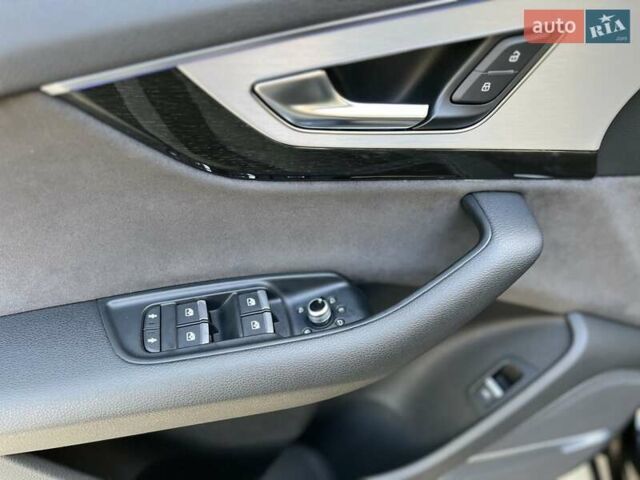 Ауді Ку 7 2016 у Хмельницькому на Automoto.ua Чорний Ауді Ку 7, об'ємом двигуна 2.97 л та пробігом 233 тис. км за 31900 $, фото 77 на Automoto.ua
