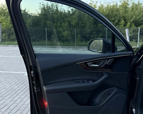 Черный Ауди Ку 7, объемом двигателя 3 л и пробегом 210 тыс. км за 22999 $, фото 32 на Automoto.ua