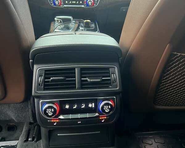 Черный Ауди Ку 7, объемом двигателя 3 л и пробегом 219 тыс. км за 25900 $, фото 12 на Automoto.ua