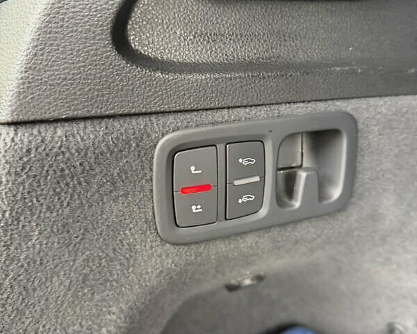 Чорний Ауді Ку 7, об'ємом двигуна 3 л та пробігом 178 тис. км за 48500 $, фото 16 на Automoto.ua