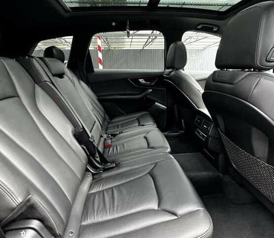 Ауди Ку 7 2016 в Львове на Automoto.ua Черный Ауди Ку 7, объемом двигателя 0 л и пробегом 104 тыс. км за 20000 $, фото 11 на Automoto.ua