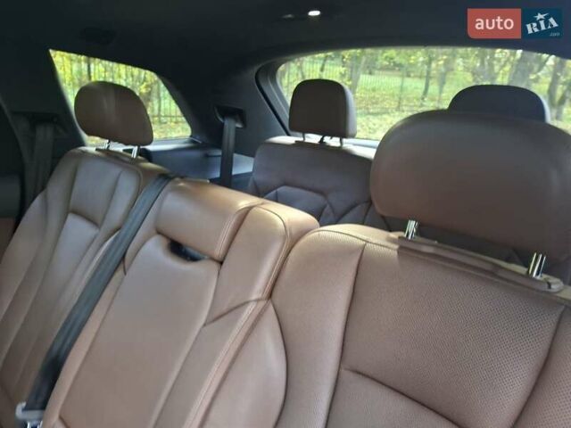 Ауді Ку 7 2016 у Каменце-Подольском на Automoto.ua Чорний Ауді Ку 7, об'ємом двигуна 3 л та пробігом 215 тис. км за 24500 $, фото 24 на Automoto.ua