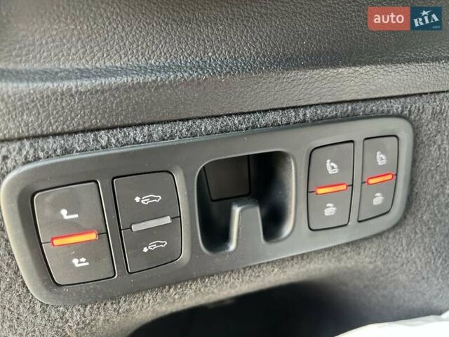 Ауді Ку 7 2016 у Хмельницькому на Automoto.ua Чорний Ауді Ку 7, об'ємом двигуна 2.97 л та пробігом 233 тис. км за 31900 $, фото 104 на Automoto.ua