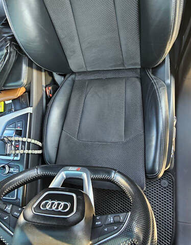 Ауди Ку 7 2016 в Киеве на Automoto.ua Черный Ауди Ку 7, объемом двигателя 2.97 л и пробегом 244 тыс. км за 35500 $, фото 10 на Automoto.ua