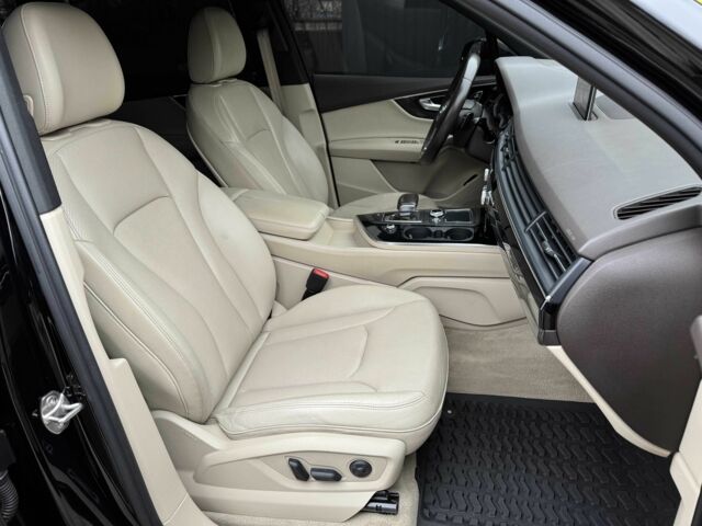 Черный Ауди Ку 7, объемом двигателя 3 л и пробегом 124 тыс. км за 30800 $, фото 12 на Automoto.ua