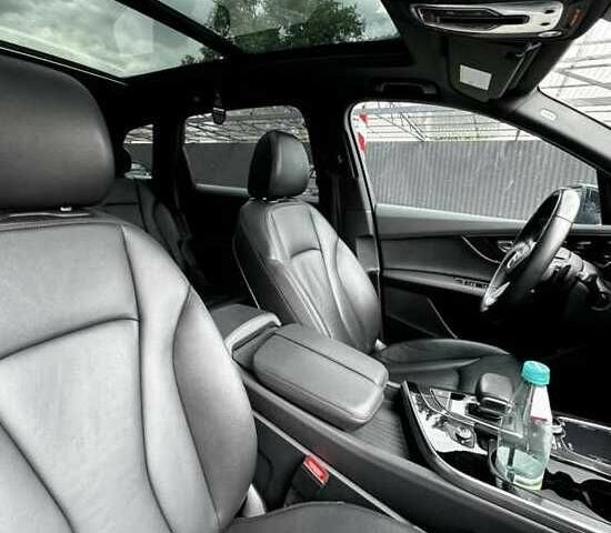 Ауди Ку 7 2016 в Львове на Automoto.ua Черный Ауди Ку 7, объемом двигателя 0 л и пробегом 104 тыс. км за 20000 $, фото 10 на Automoto.ua