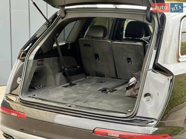 Ауди Ку 7 2016 в Ровно на Automoto.ua Черный Ауди Ку 7, объемом двигателя 3 л и пробегом 205 тыс. км за 21999 $, фото 19 на Automoto.ua