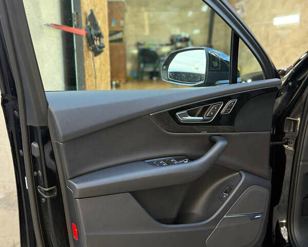 Ауді Ку 7 2016 у Городенке на Automoto.ua Чорний Ауді Ку 7, об'ємом двигуна 3 л та пробігом 193 тис. км за 23500 $, фото 4 на Automoto.ua