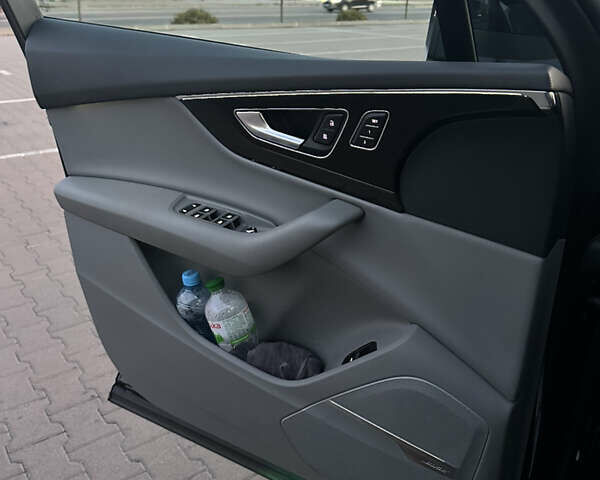 Черный Ауди Ку 7, объемом двигателя 3 л и пробегом 198 тыс. км за 27900 $, фото 38 на Automoto.ua