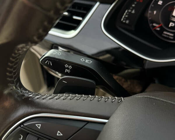 Черный Ауди Ку 7, объемом двигателя 3 л и пробегом 250 тыс. км за 27500 $, фото 27 на Automoto.ua