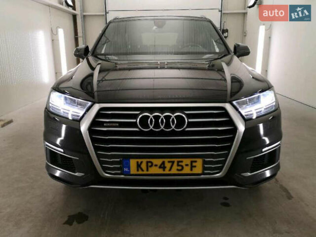 Черный Ауди Ку 7, объемом двигателя 2.97 л и пробегом 280 тыс. км за 35500 $, фото 4 на Automoto.ua