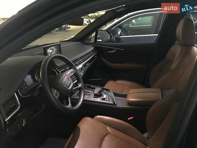 Черный Ауди Ку 7, объемом двигателя 2.97 л и пробегом 232 тыс. км за 44000 $, фото 3 на Automoto.ua