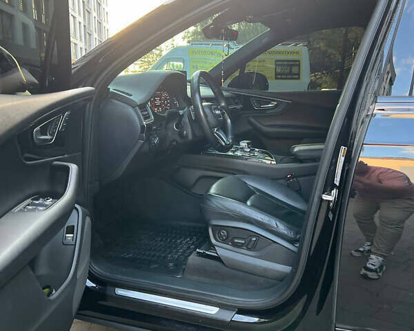 Чорний Ауді Ку 7, об'ємом двигуна 3 л та пробігом 165 тис. км за 27999 $, фото 7 на Automoto.ua