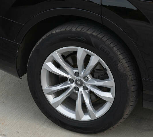 Чорний Ауді Ку 7, об'ємом двигуна 3 л та пробігом 151 тис. км за 22000 $, фото 17 на Automoto.ua