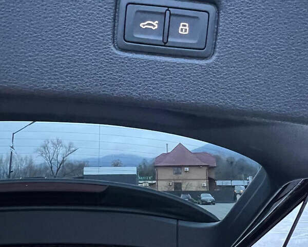 Чорний Ауді Ку 7, об'ємом двигуна 3 л та пробігом 209 тис. км за 27300 $, фото 36 на Automoto.ua