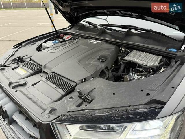 Черный Ауди Ку 7, объемом двигателя 3 л и пробегом 157 тыс. км за 44500 $, фото 200 на Automoto.ua