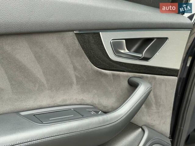 Черный Ауди Ку 7, объемом двигателя 3 л и пробегом 157 тыс. км за 44500 $, фото 124 на Automoto.ua