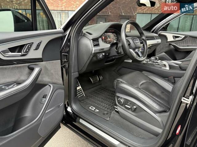 Черный Ауди Ку 7, объемом двигателя 3 л и пробегом 157 тыс. км за 44500 $, фото 138 на Automoto.ua