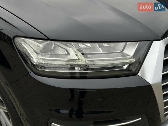 Черный Ауди Ку 7, объемом двигателя 3 л и пробегом 211 тыс. км за 26900 $, фото 3 на Automoto.ua