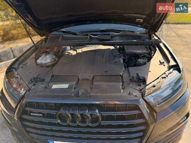 Черный Ауди Ку 7, объемом двигателя 2.97 л и пробегом 200 тыс. км за 36000 $, фото 7 на Automoto.ua