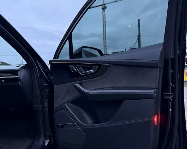 Ауди Ку 7 2016 в Львове на Automoto.ua Черный Ауди Ку 7, объемом двигателя 2.97 л и пробегом 145 тыс. км за 40900 $, фото 36 на Automoto.ua