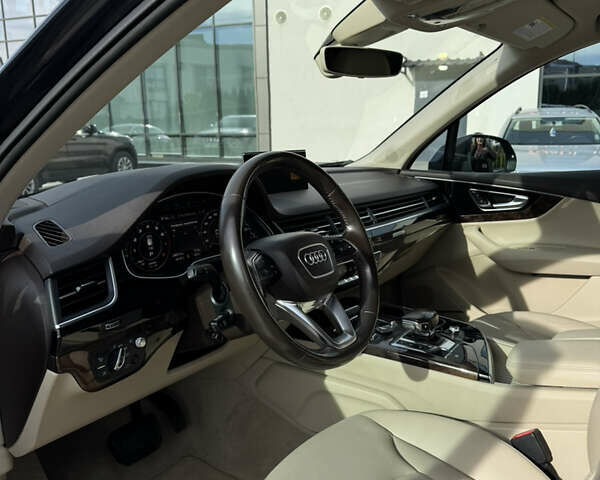 Черный Ауди Ку 7, объемом двигателя 3 л и пробегом 250 тыс. км за 27500 $, фото 18 на Automoto.ua